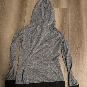 Lululemon Pullover